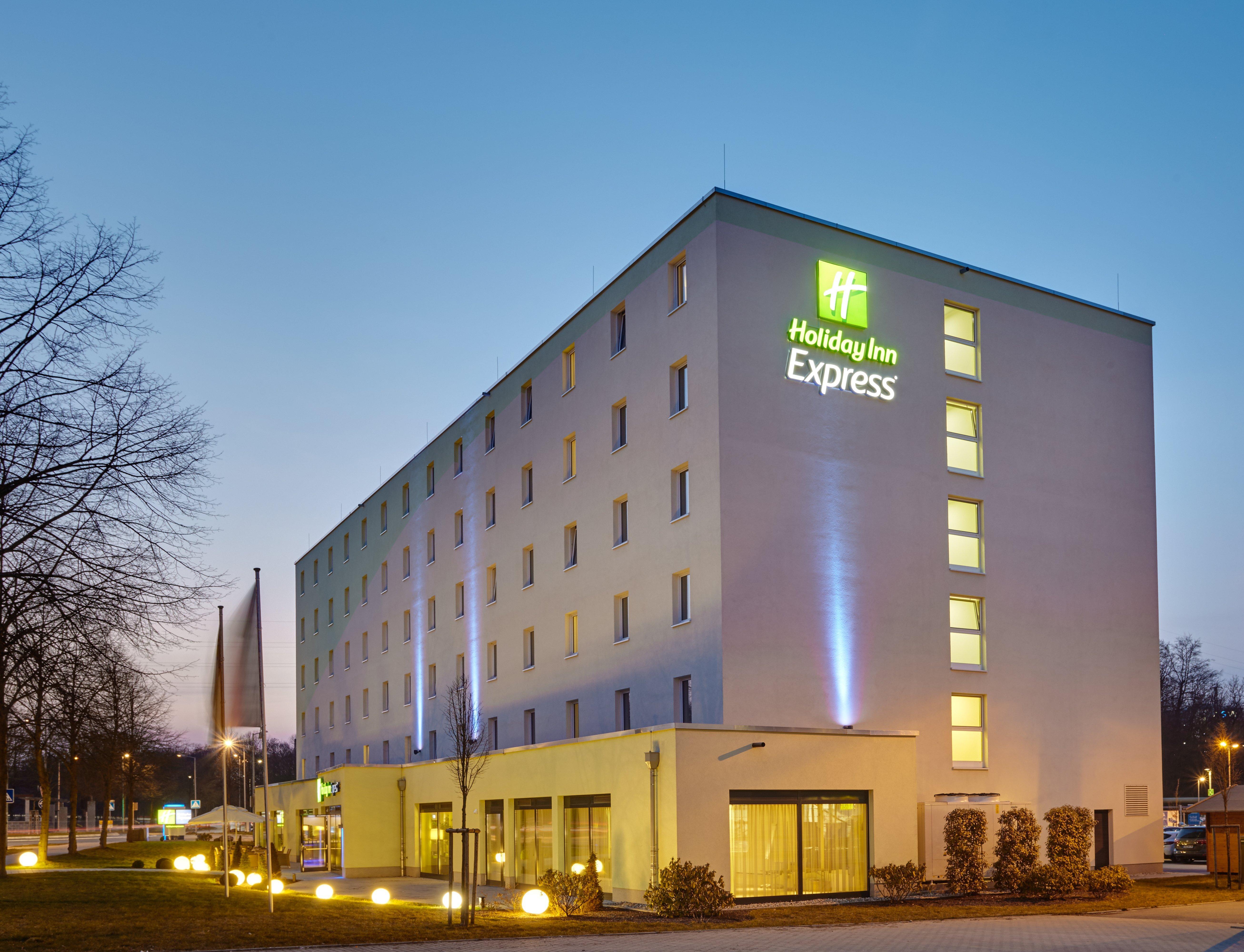 Holiday Inn Express Neunkirchen, An Ihg Hotel Neunkirchen  Exterior foto